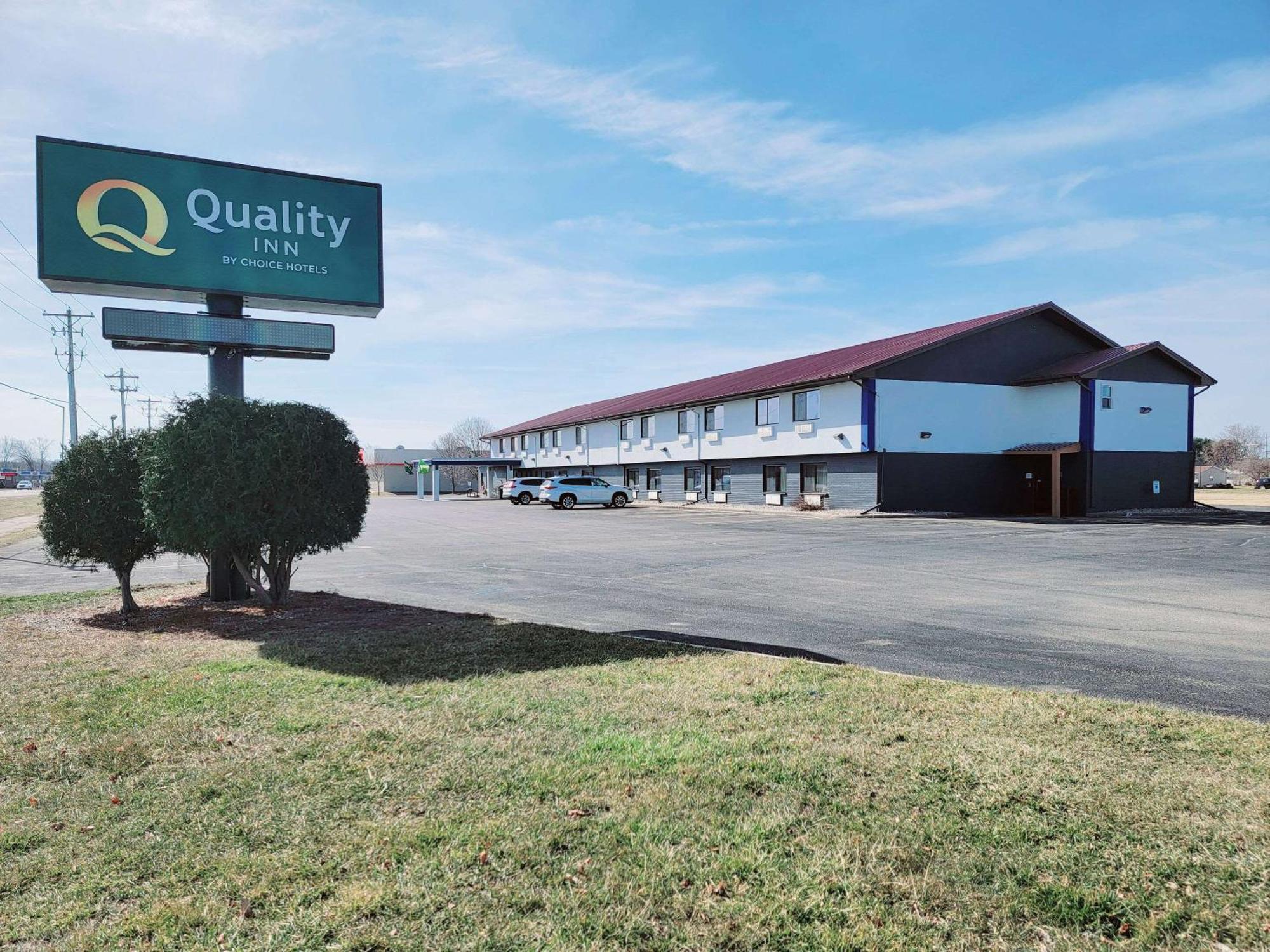 Quality Inn New London Exterior photo